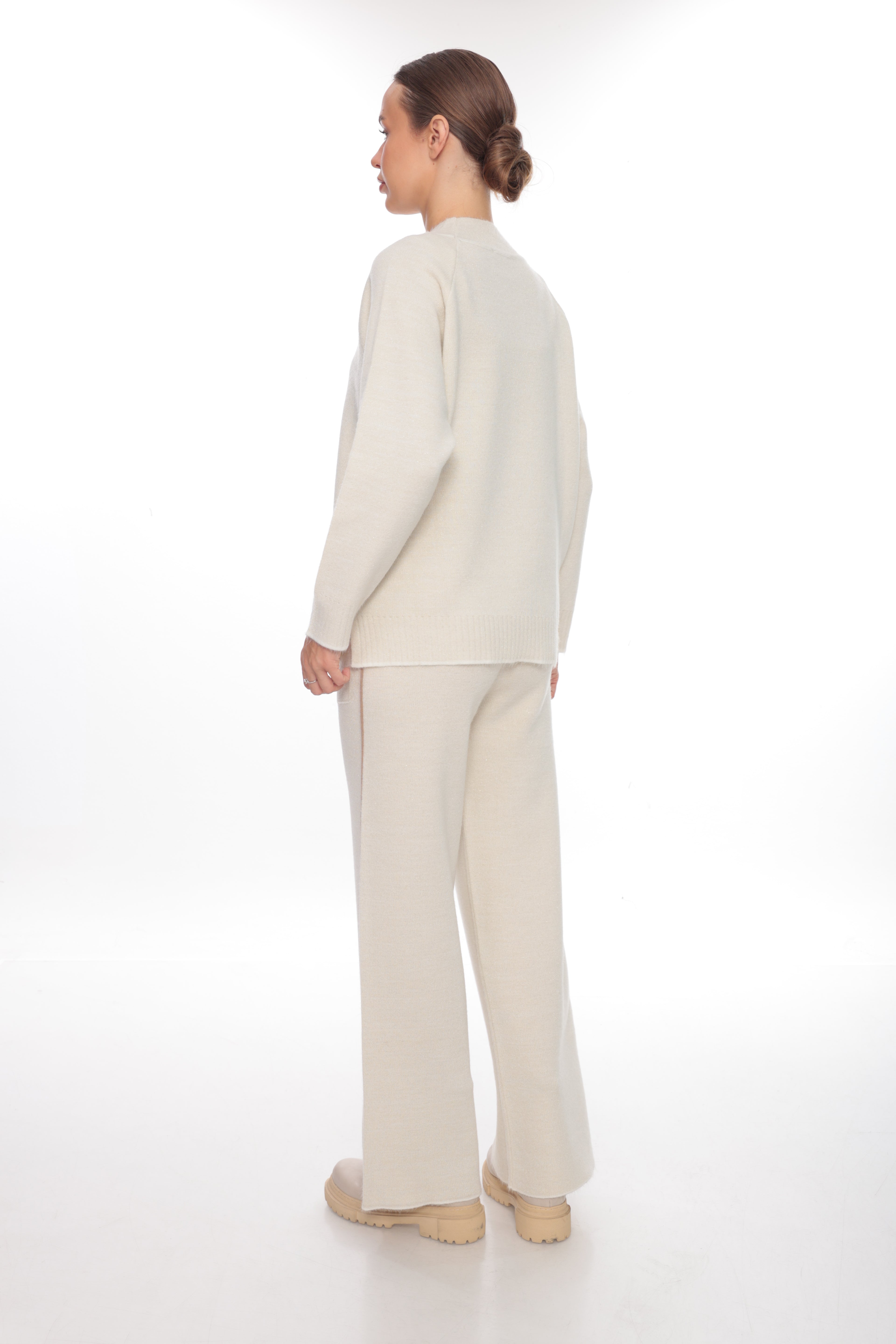 ZIQUES Minimalist Contrast-Stripe Knit Co-ord Set in Ivory