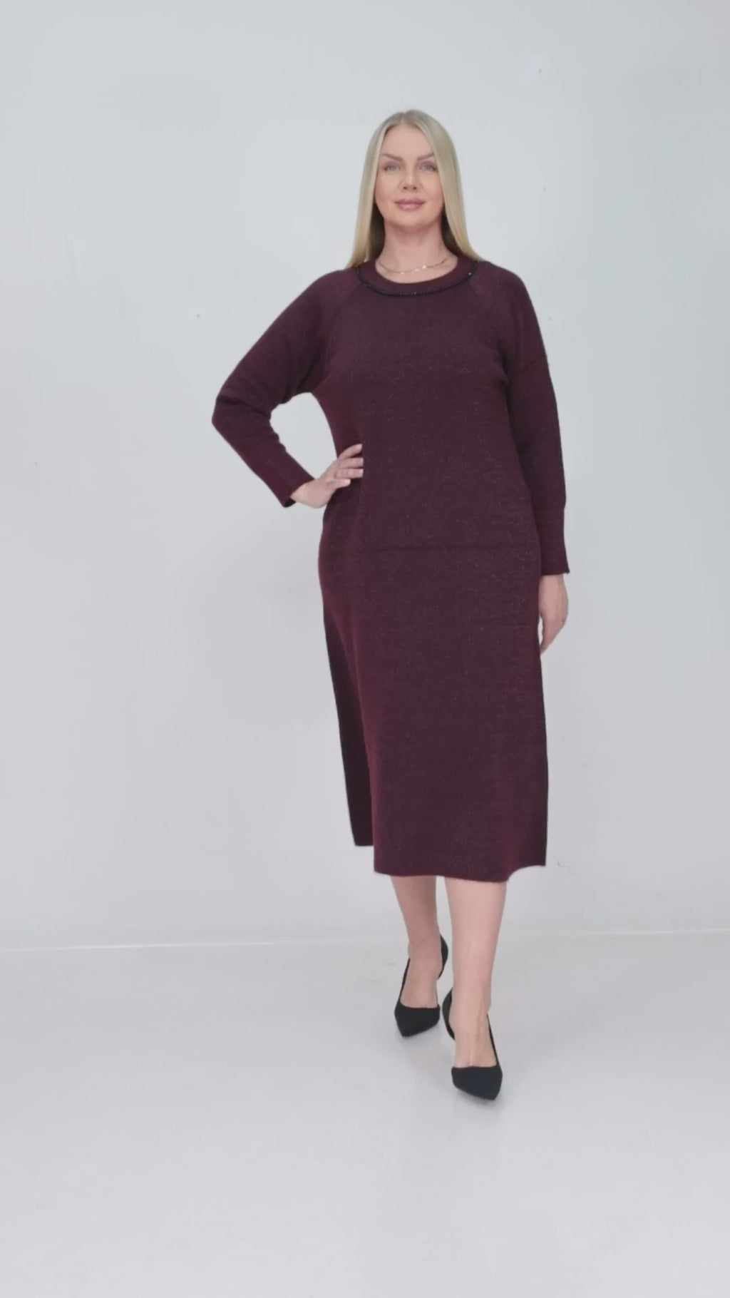 ZIQUES Embellished Neckline Shimmer Midi Dress in Berry