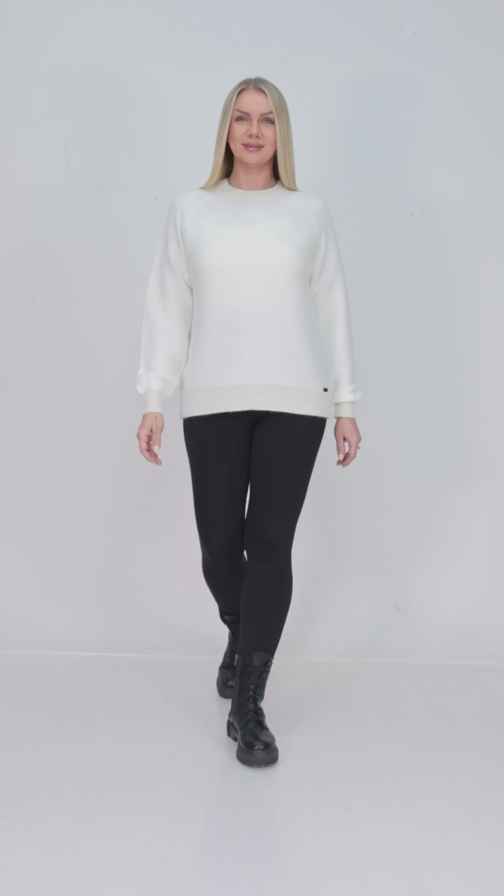 ZIQUES Off-White Raglan Crewneck Knit Pullover