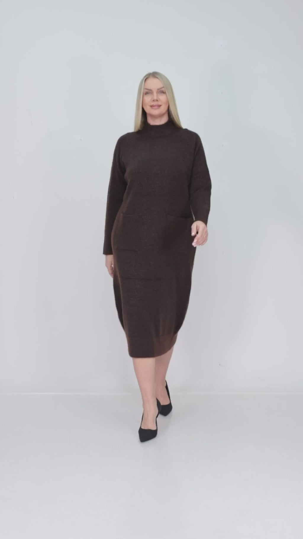 ZIQUES Mock-Neck Dual-Pocket Knit Dress in Espresso Brown